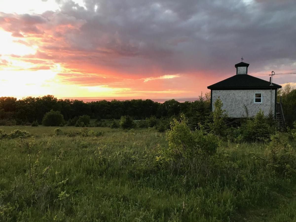 Maregold Centre - Juniper Cabin And Rose Cabin Victoria Beach エクステリア 写真