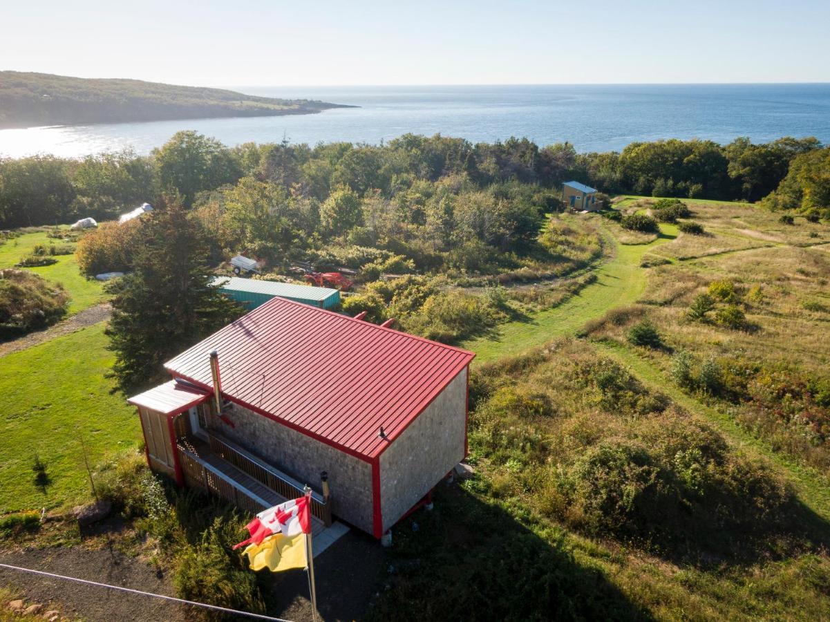 Maregold Centre - Juniper Cabin And Rose Cabin Victoria Beach エクステリア 写真