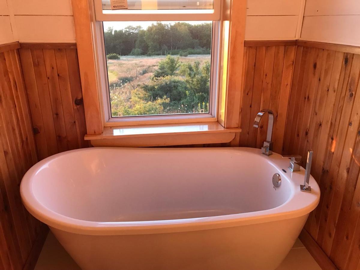 Maregold Centre - Juniper Cabin And Rose Cabin Victoria Beach エクステリア 写真