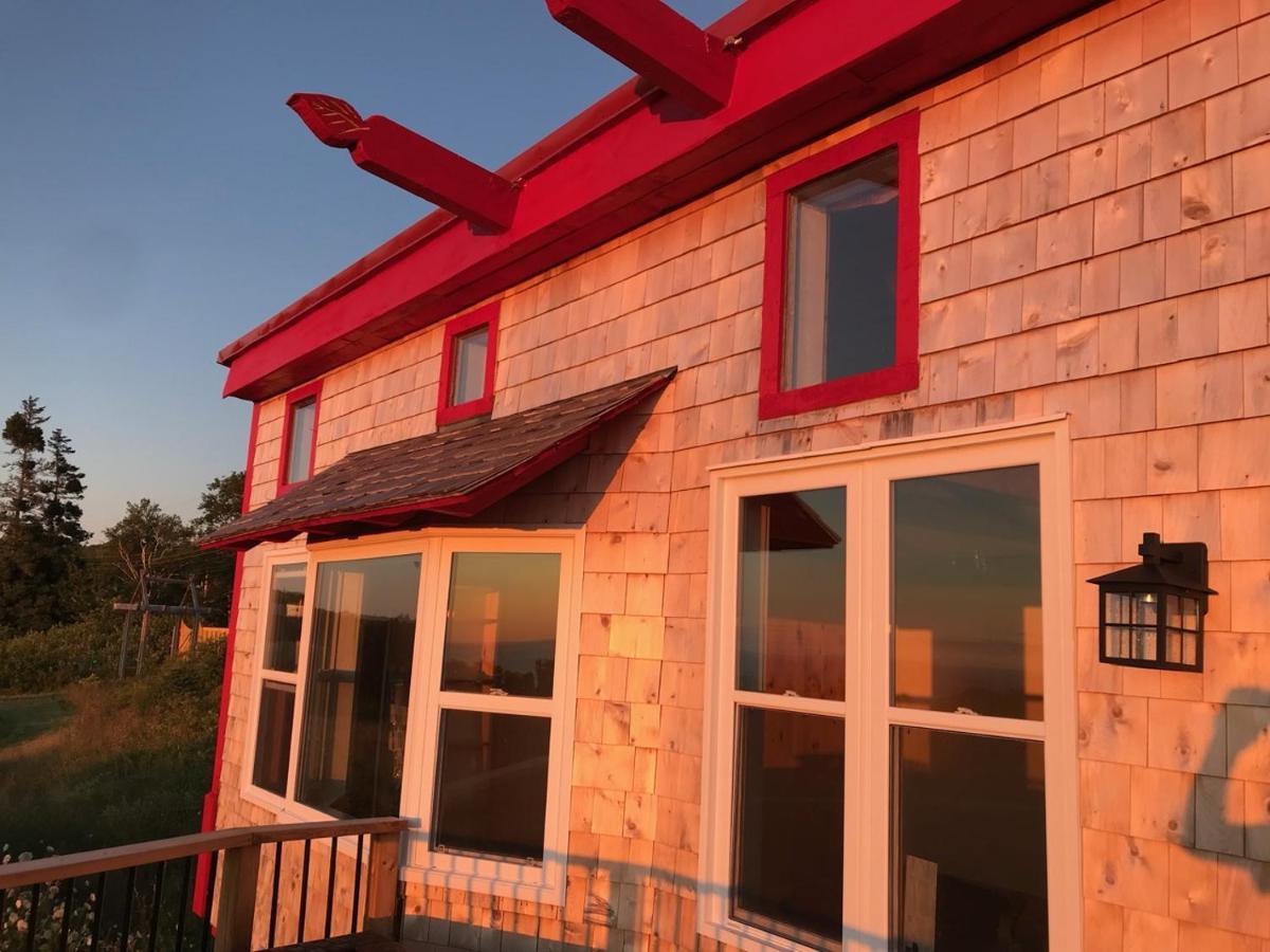 Maregold Centre - Juniper Cabin And Rose Cabin Victoria Beach エクステリア 写真