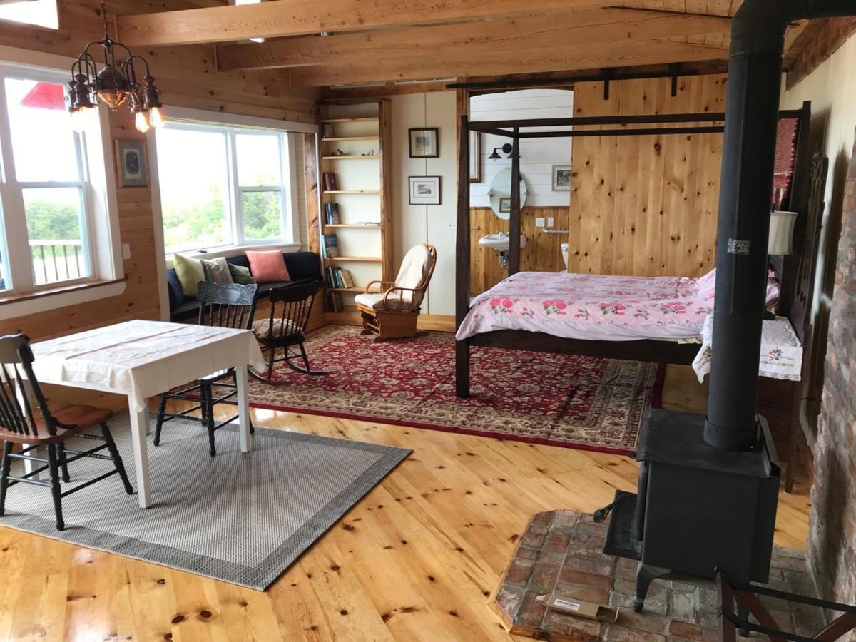 Maregold Centre - Juniper Cabin And Rose Cabin Victoria Beach エクステリア 写真